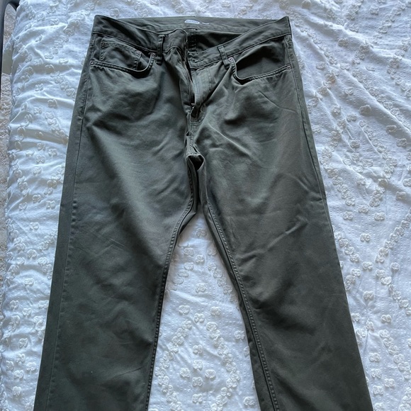 Old Navy Green pants - Picture 4 of 4